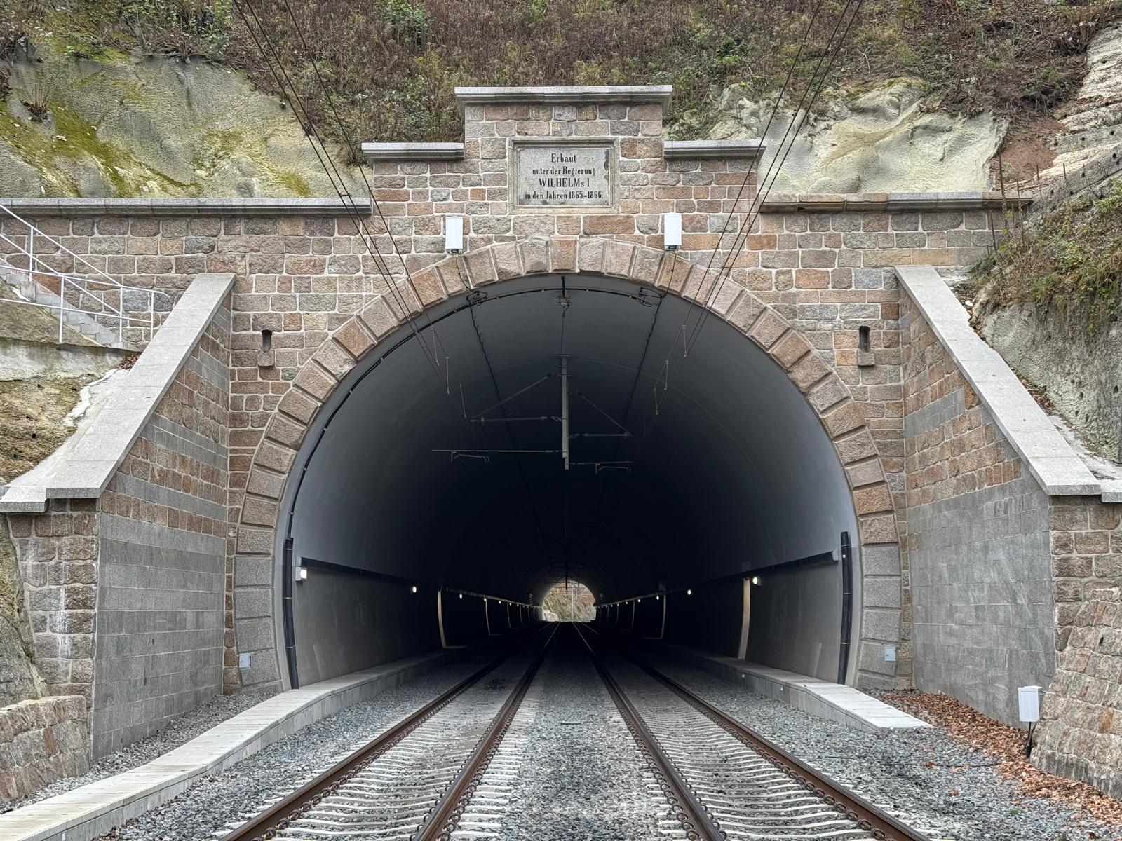 TUNEL TRZCINSKO